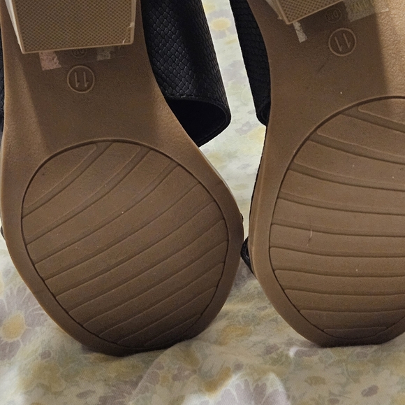 New Maurices black heels size 11 - Picture 6 of 6